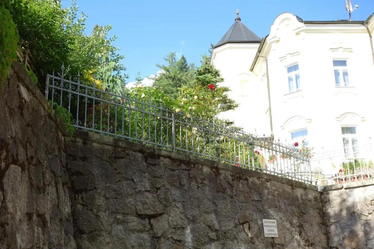 Villa Sonnenstrahl Mariańskie Łaźnie Apartament